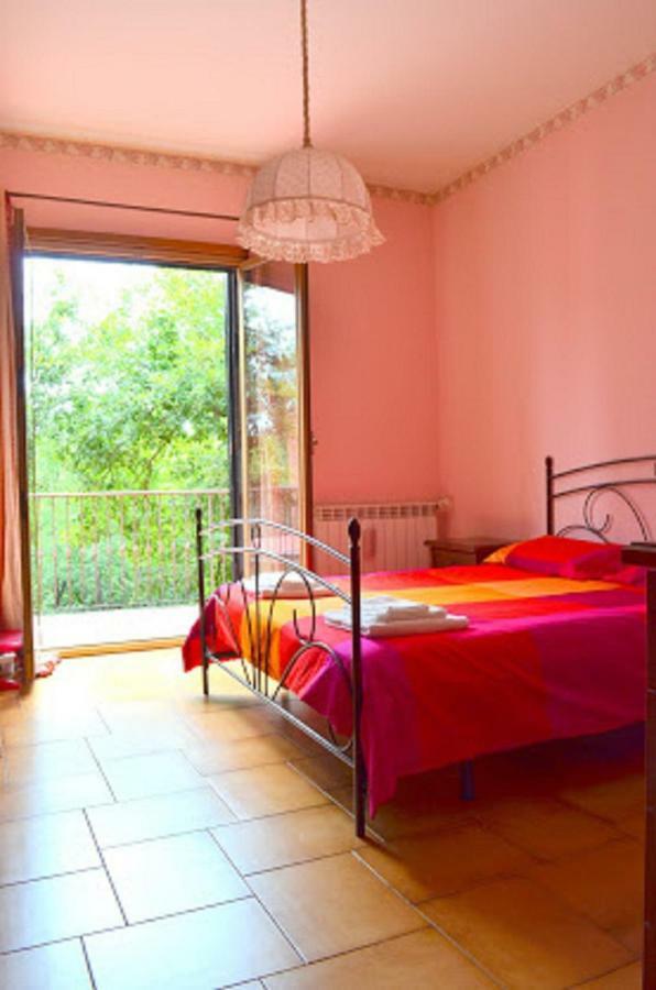 B&B Le Tre Rose Di Maria Педара Екстер'єр фото